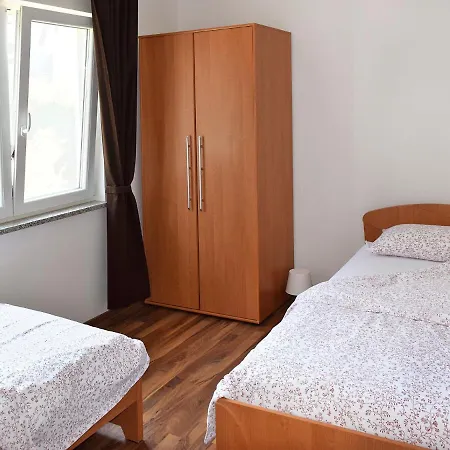 Marinac Apartment